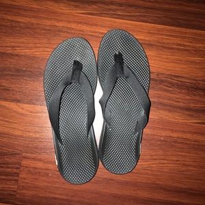 Women’s Chaco Flip Flops